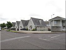 W6874 : Houses in Glenheights Road by David Hawgood