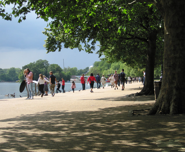 Walking by The Serpentine
