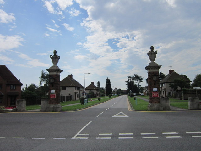 The entrance to Rampton Hospital © Ian S cc-by-sa/2.0 :: Geograph ...