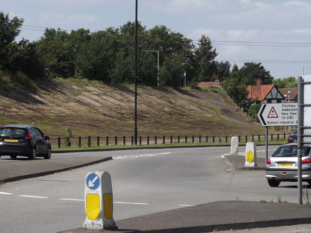 Brooklands Track Banking Colin Smith cc by sa 2.0 Geograph