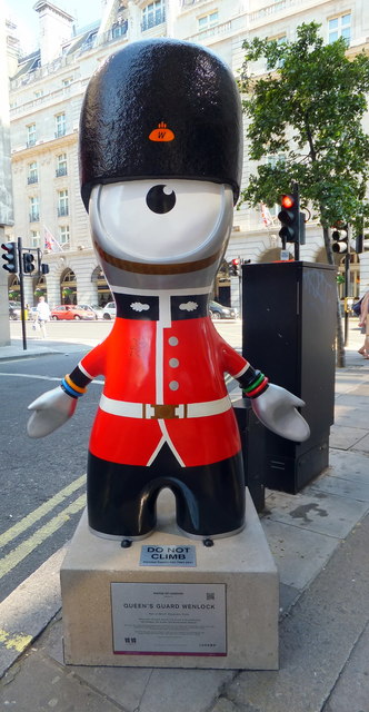 Queen's Guard Wenlock in Piccadilly