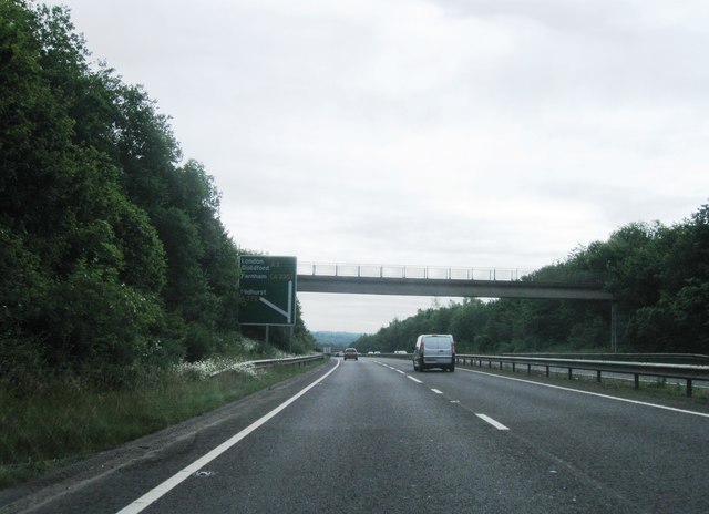 A3 northbound © Alex McGregor cc-by-sa/2.0 :: Geograph Britain and Ireland