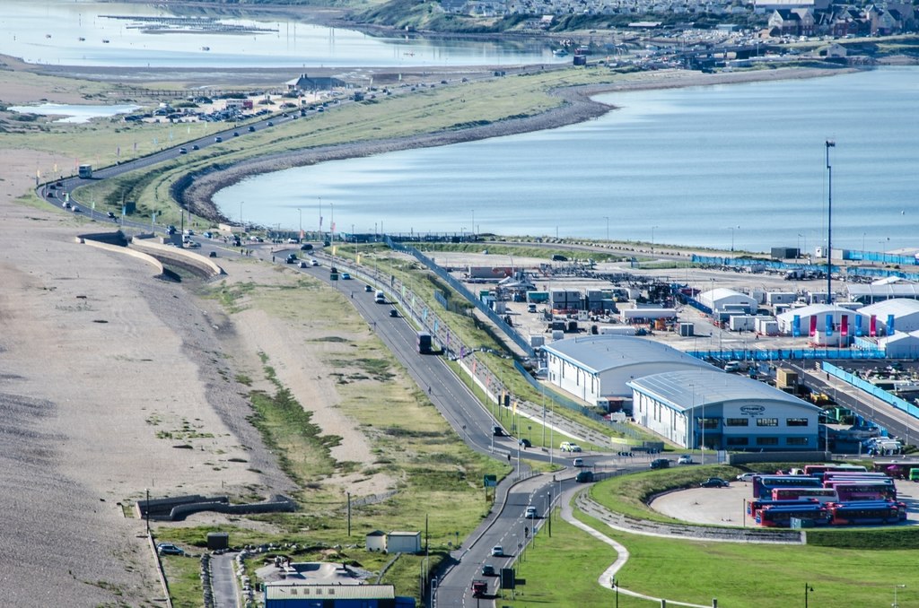 Portland Tombolo Causeway Mr Eugene Birchall Cc By Sa Geograph Britain And Ireland