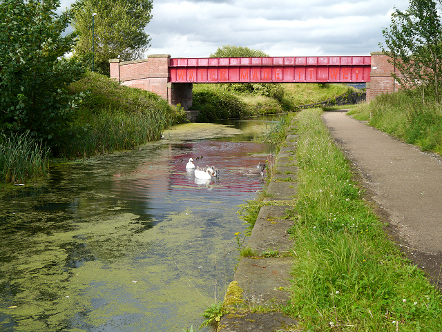 Manchester, Bolton and Bury Canal, Radcliffe