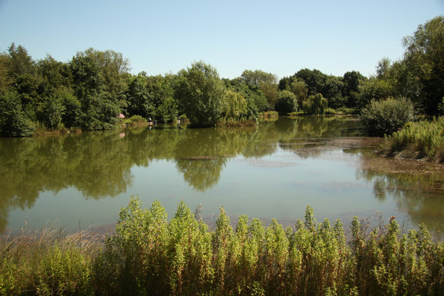 Maythorne fishing pond © Richard Croft cc-by-sa/2.0 :: Geograph Britain ...