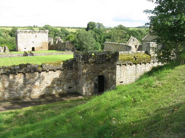 Craignethan Castle - main entrance