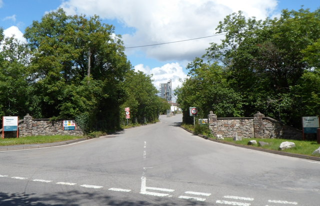 Entrance road to Penderyn Quarry