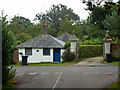 Oaklands lodge and gates, West Lavington