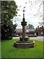 Memorial Fountain, Queens Gardens