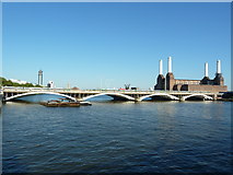 TQ2877 : Grosvenor Bridge over the River Thames by Alexander P Kapp