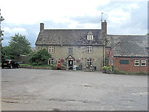 SP4105 : Harcourt Arms and Village Shop by Stuart Logan