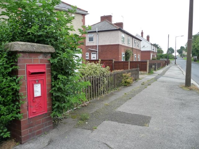 Wall letter box, Brierley