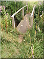 Footbridge on the footpath to Cookley Street