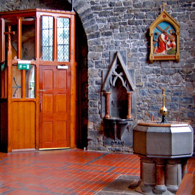 Adare - Main Street - Trinitarian Priory (1230) / Holy Trinity Abbey Church Interior