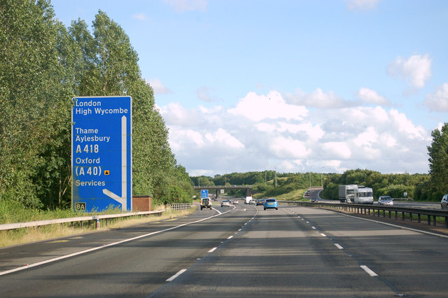 M40 Southbound, Near Junction 8A © MrC Cc-by-sa/2.0 :: Geograph Britain ...