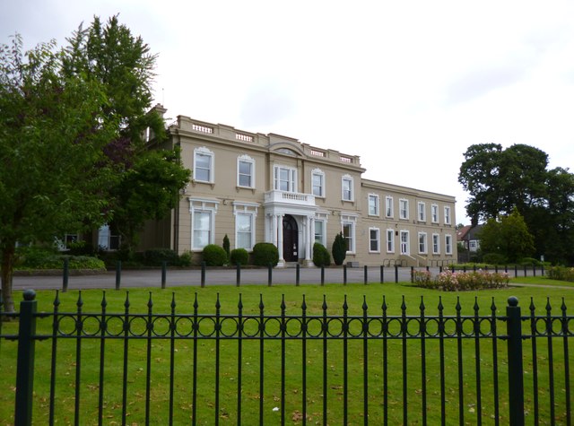 North Finchley, Woodhouse College
