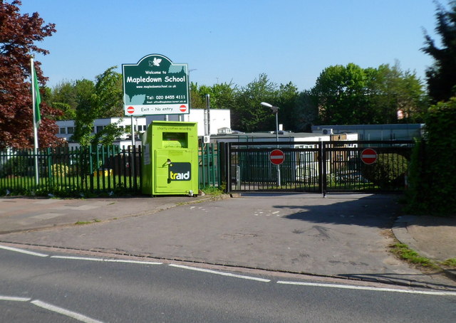 Exit gate, Mapledown School, London NW2 © Jaggery :: Geograph Britain ...