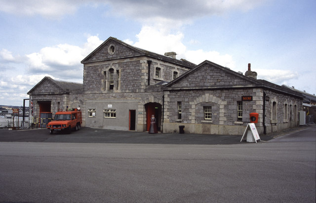 Devonport Dockyard - the old fire... © Chris Allen cc-by-sa/2.0 ...