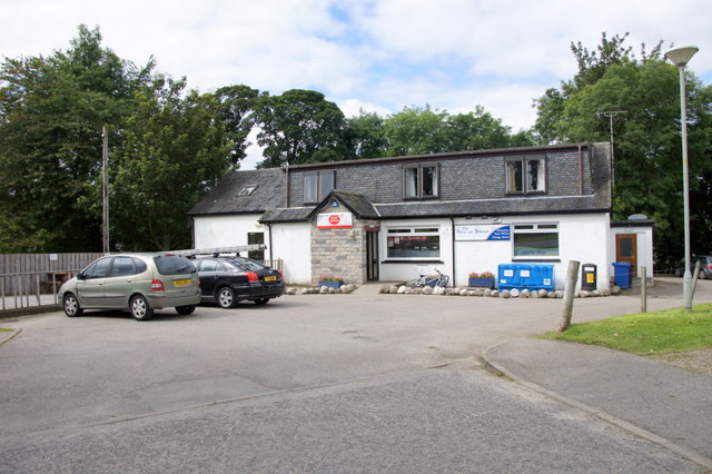 Kiltarlity Shop And Post Office © Mike Pennington Cc-by-sa 2.0 