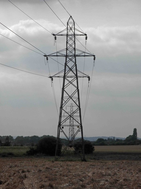 Dearne Valley Pylons © Steve Fareham Cc By Sa20 Geograph Britain And Ireland 2302