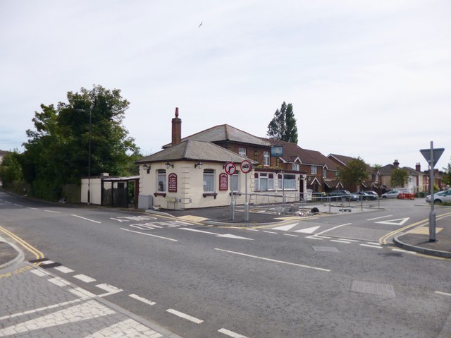 Woolston The Ship © Mike Faherty Geograph Britain And Ireland 9877