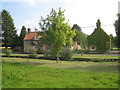 Cottages beyond Scopwick Beck