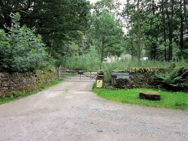 The entrance to North Lees campsite © Ian S cc-by-sa/ :: Geograph  Britain and Ireland