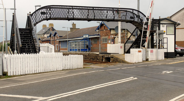 Footbridge, Castlerock station (1)