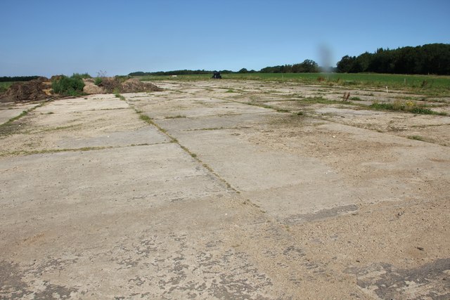 Disused airstrip, Chedworth airfield