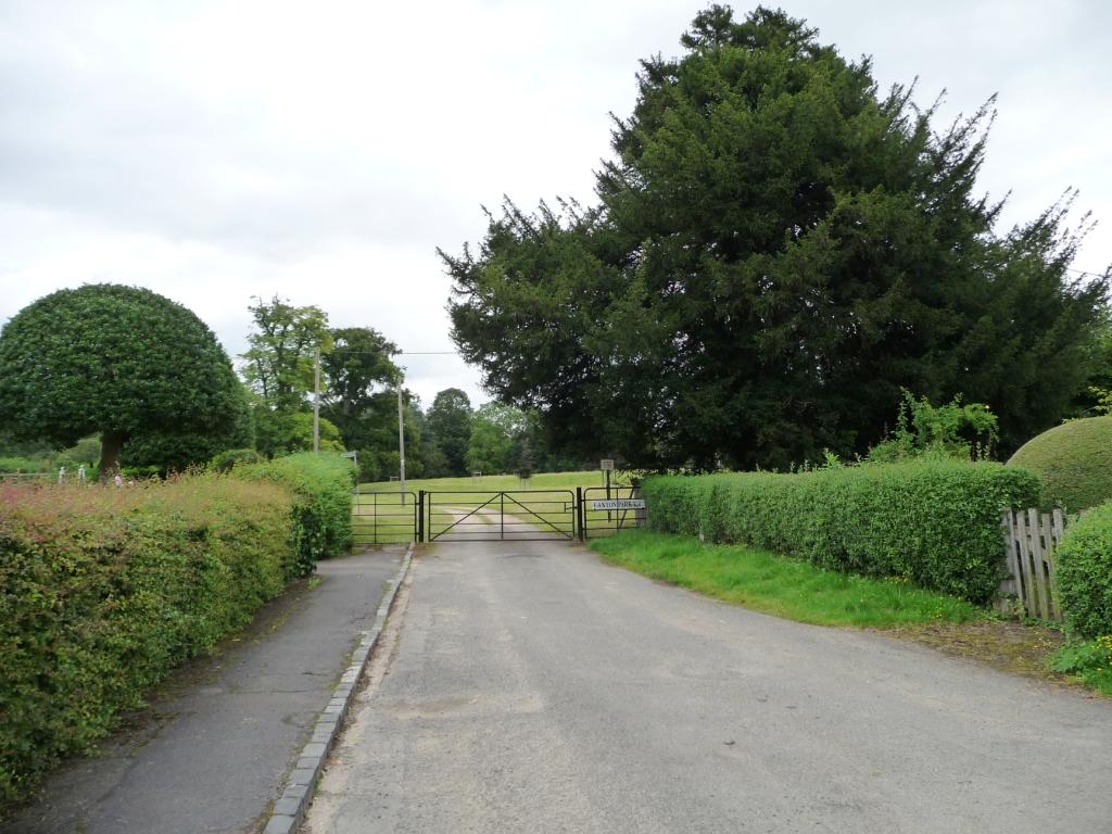 Gated Entrance To Laxton Park © Christine Johnstone Cc By Sa20