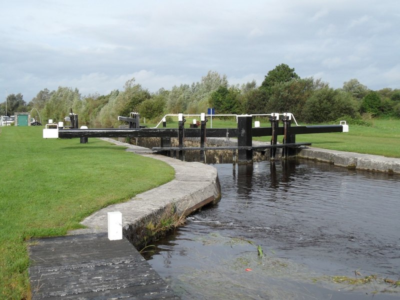 36th Lock on the Grand Canal in Shannon... © JP cc-by-sa/2.0 ...