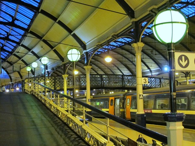 Lamps in Newcastle Central station (2)