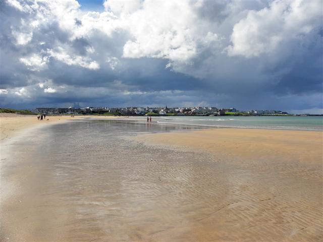 The beach at Portrush © Kenneth Allen :: Geograph Ireland