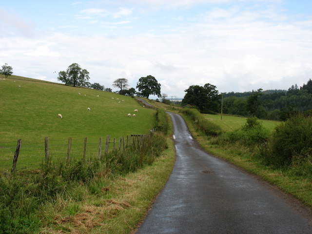 Minor road to Forgandenny