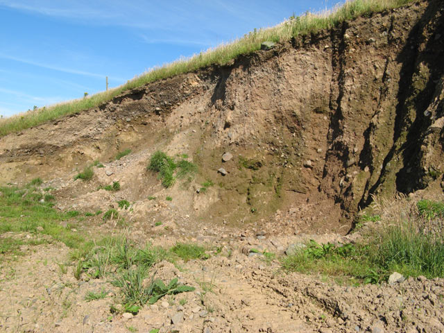 Farm quarry © Jonathan Wilkins :: Geograph Britain and Ireland