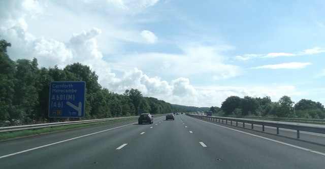 M6 approaching Junction 35 © Anthony Parkes cc-by-sa/2.0 :: Geograph ...