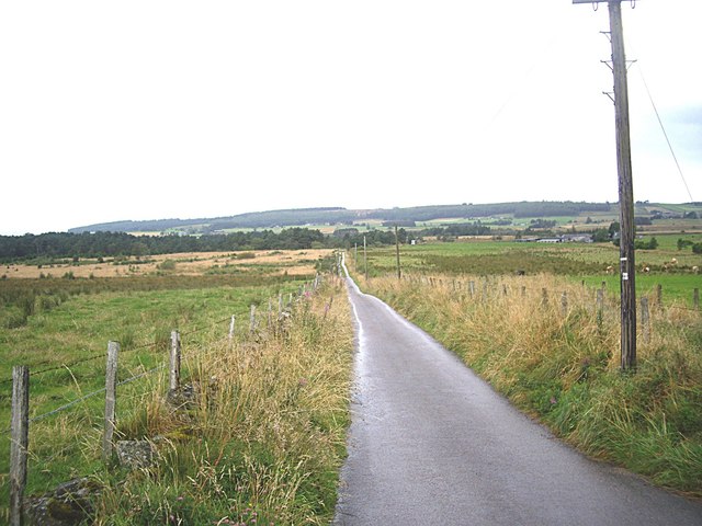 Access lane to Netherton of Knock