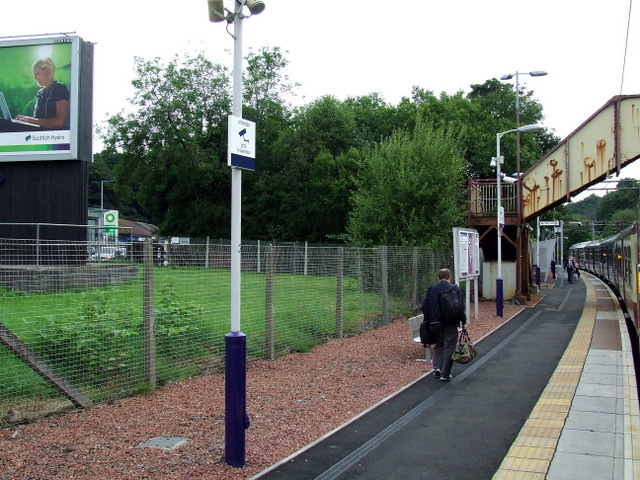 Hillfoot railway station