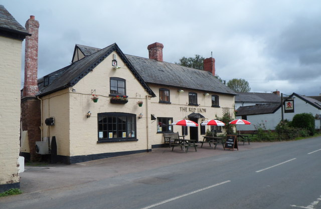 Madley : The Red Lion viewed from the west
