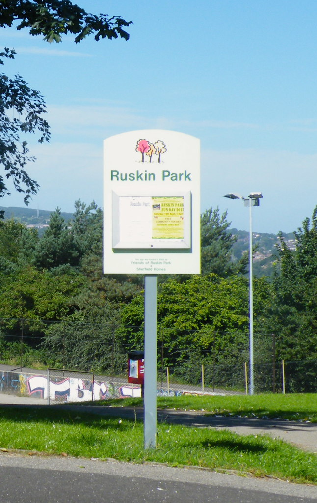 Ruskin Park, Walkley, Sheffield © Terry Robinson cc-by-sa/2.0 ...