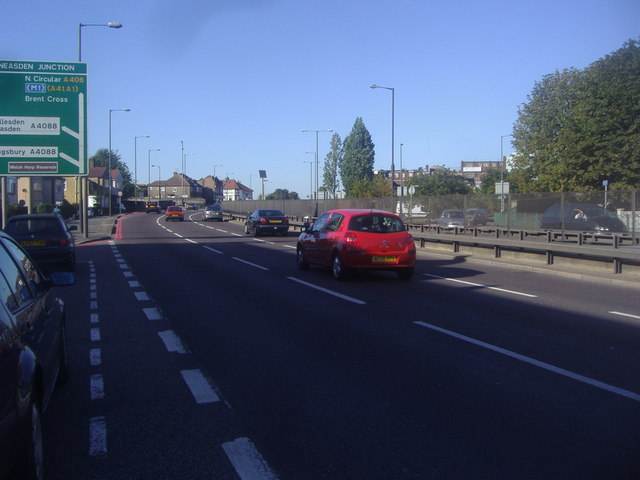 The North Circular Road, Neasden © David Howard :: Geograph Britain and ...