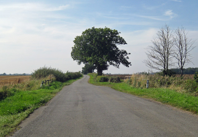 Ingham Road towards Stow