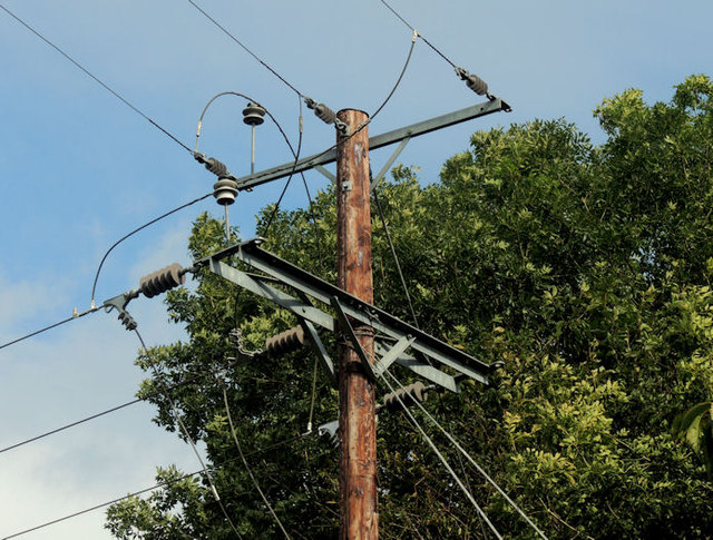 Overhead lines, Crawfordsburn © Albert Bridge cc-by-sa/2.0 :: Geograph ...