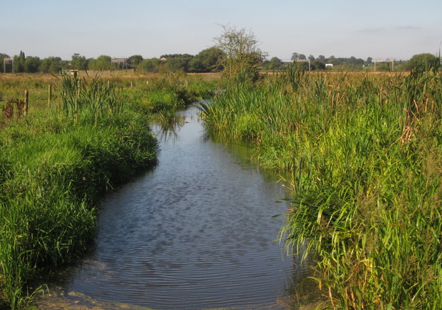 Drainage channel, Doxey Marshes © Derek Harper cc-by-sa/2.0 :: Geograph ...