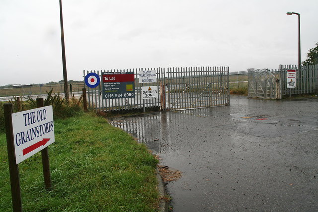 Old Manby airfield: industrial estate © Chris cc-by-sa/2.0 :: Geograph ...