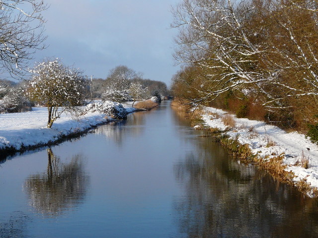 Kennet and Avon Canal in winter