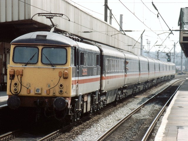 Railway Station, Warrington Bank Quay © Dave Hitchborne :: Geograph ...