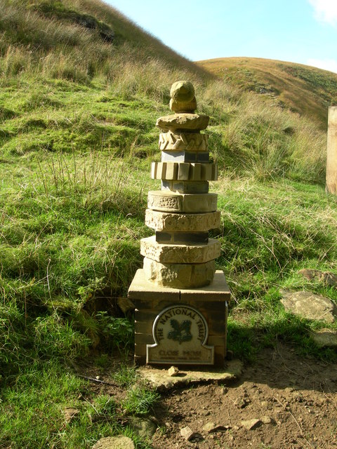 the-national-trust-close-moss-waymarker-john-topping-cc-by-sa-2-0