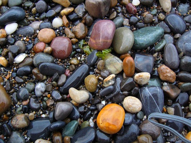 Killiney Beach Sand © Pedro Sanchez cc-by-sa/2.0 :: Geograph Ireland