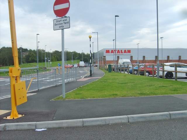 matalan-merry-hill-gordon-griffiths-geograph-britain-and-ireland